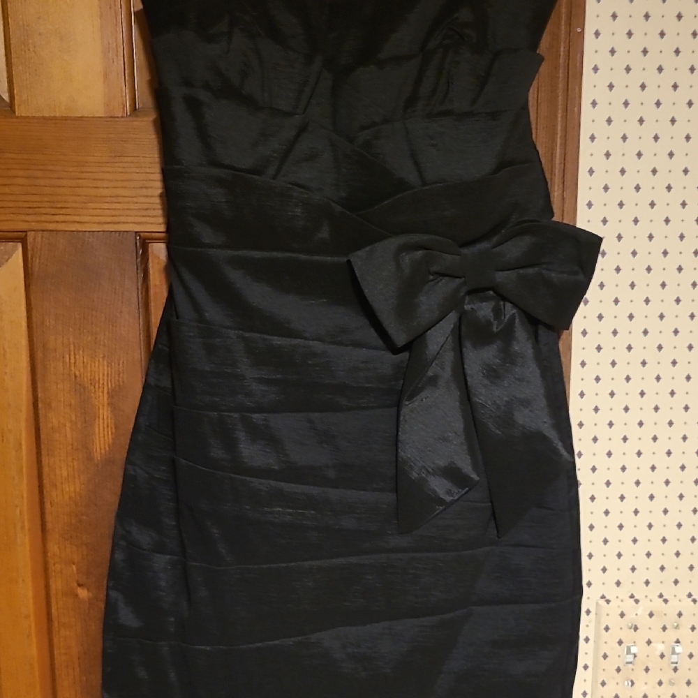 Black Strapless Pleated Sheath Dress